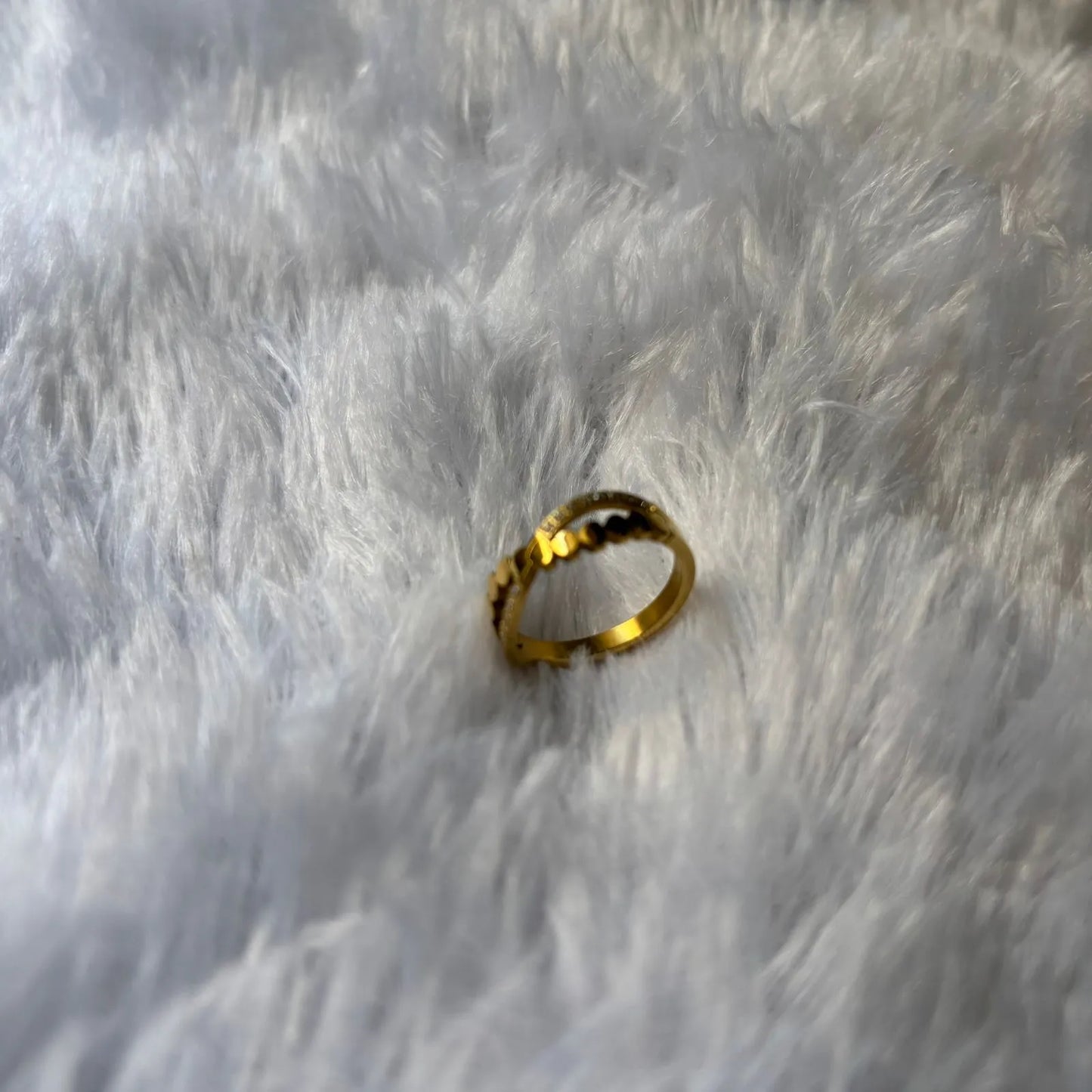 Golden Ripple Band Anti-Tarnish Ring