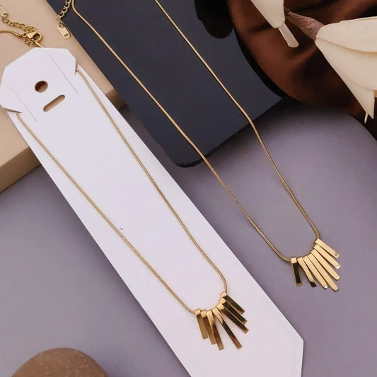 Golden Fringe Pendant Necklace