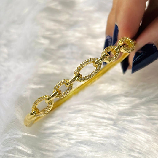 Golden Oval Chain Elegance Kada