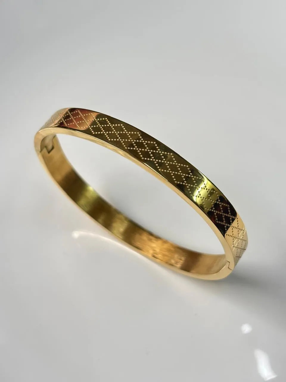 Golden Dotted Net Kada