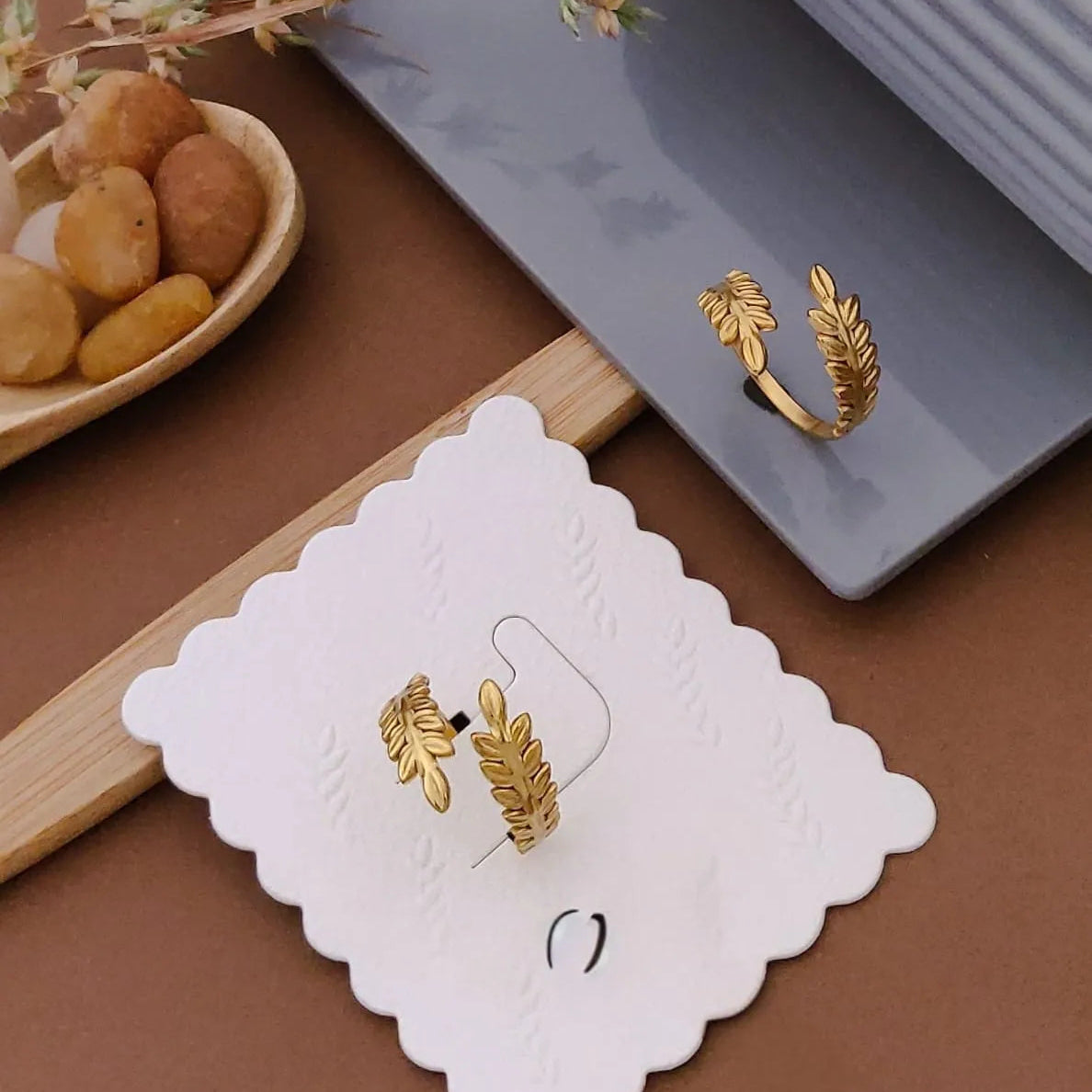 Golden Double Leaf Open Ring