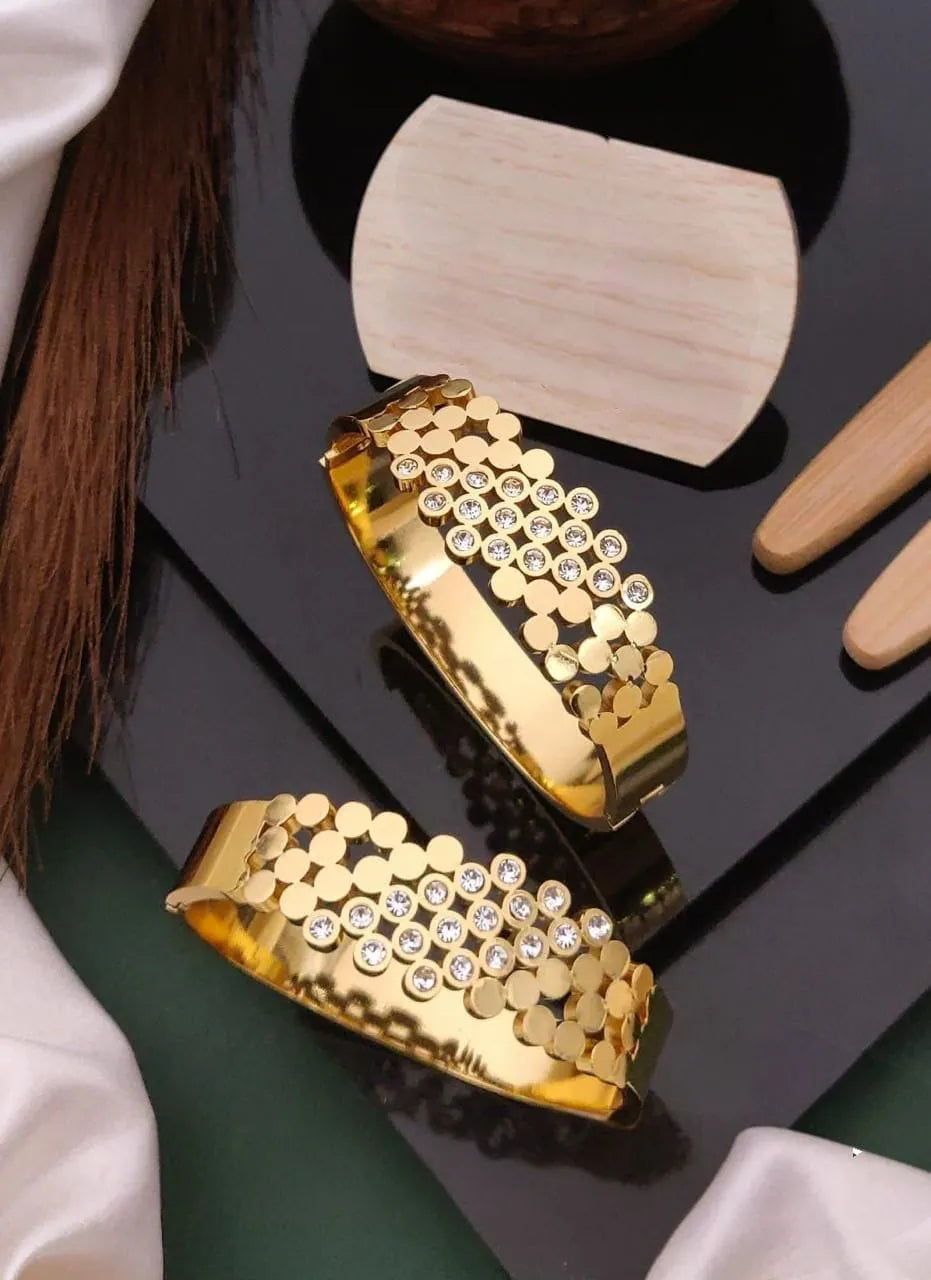 Golden Elegance Kada