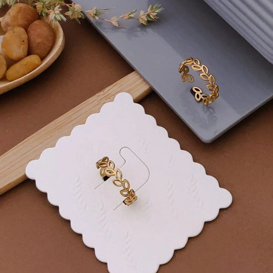Golden Leaf Chain Band Ring