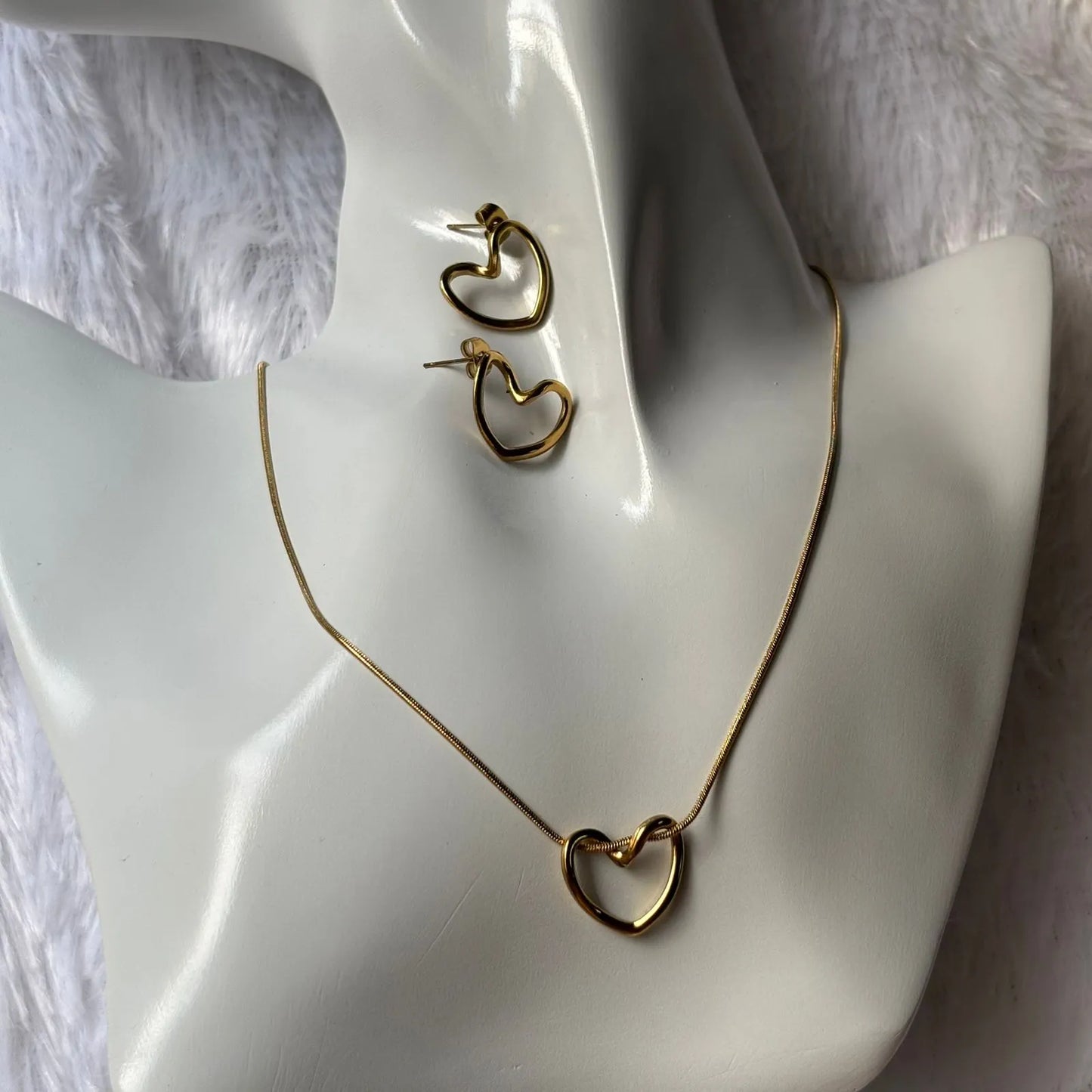 Gold Heart Necklace & Earrings Set