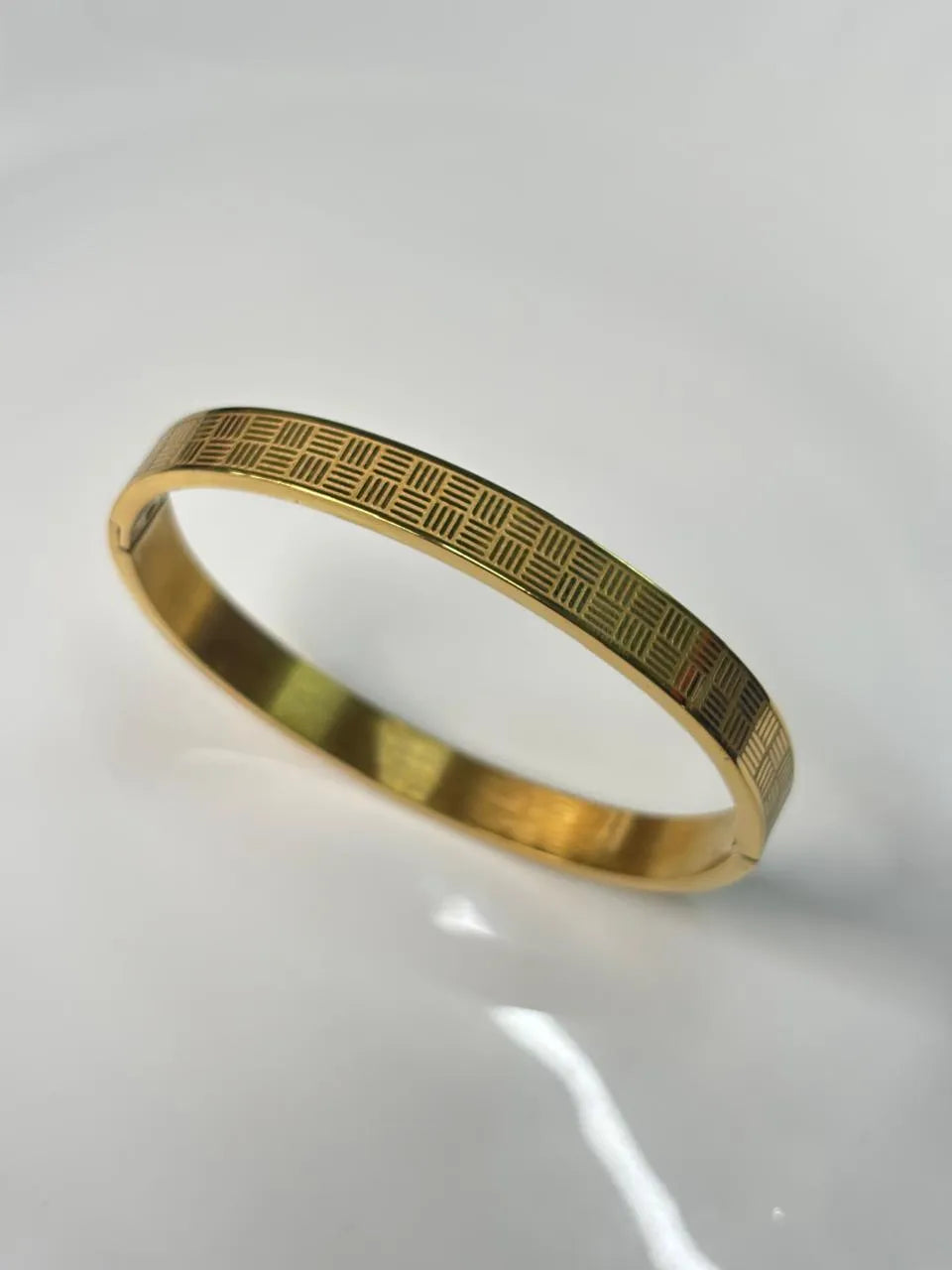 Golden Square Grid Kada