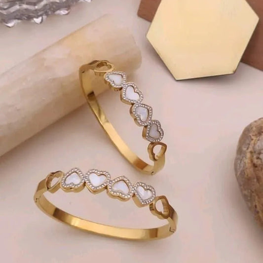 Golden Heart Charm Kada