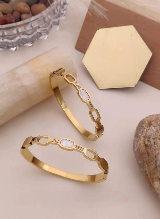 Hexagonal Gold Kada