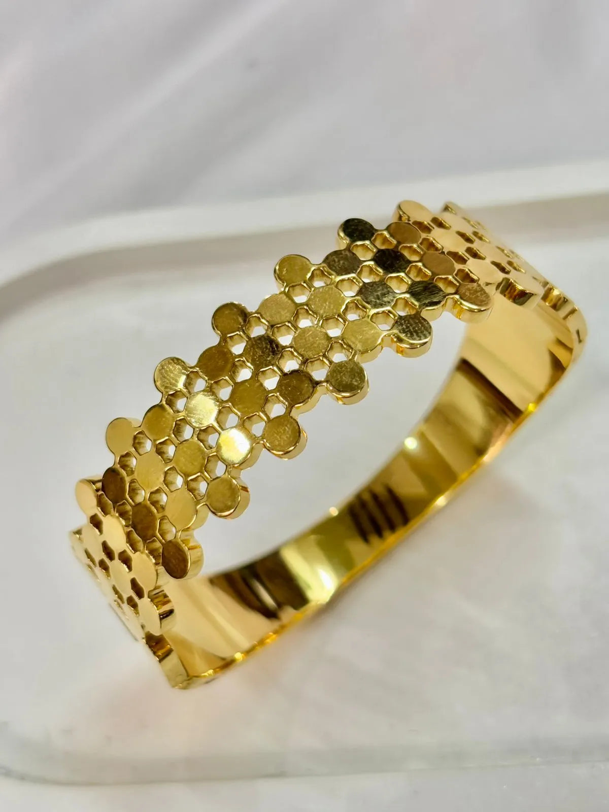 Honeycomb Gold Kada