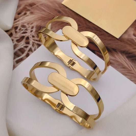 Infinity Link Gold Kada