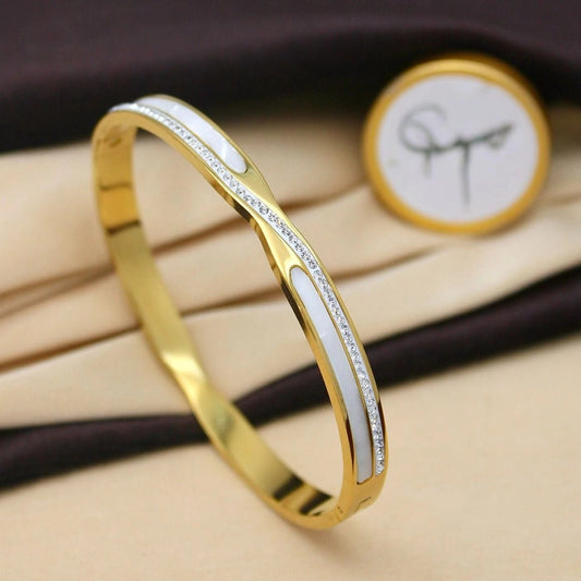 Ivory Crystal Wave Kada