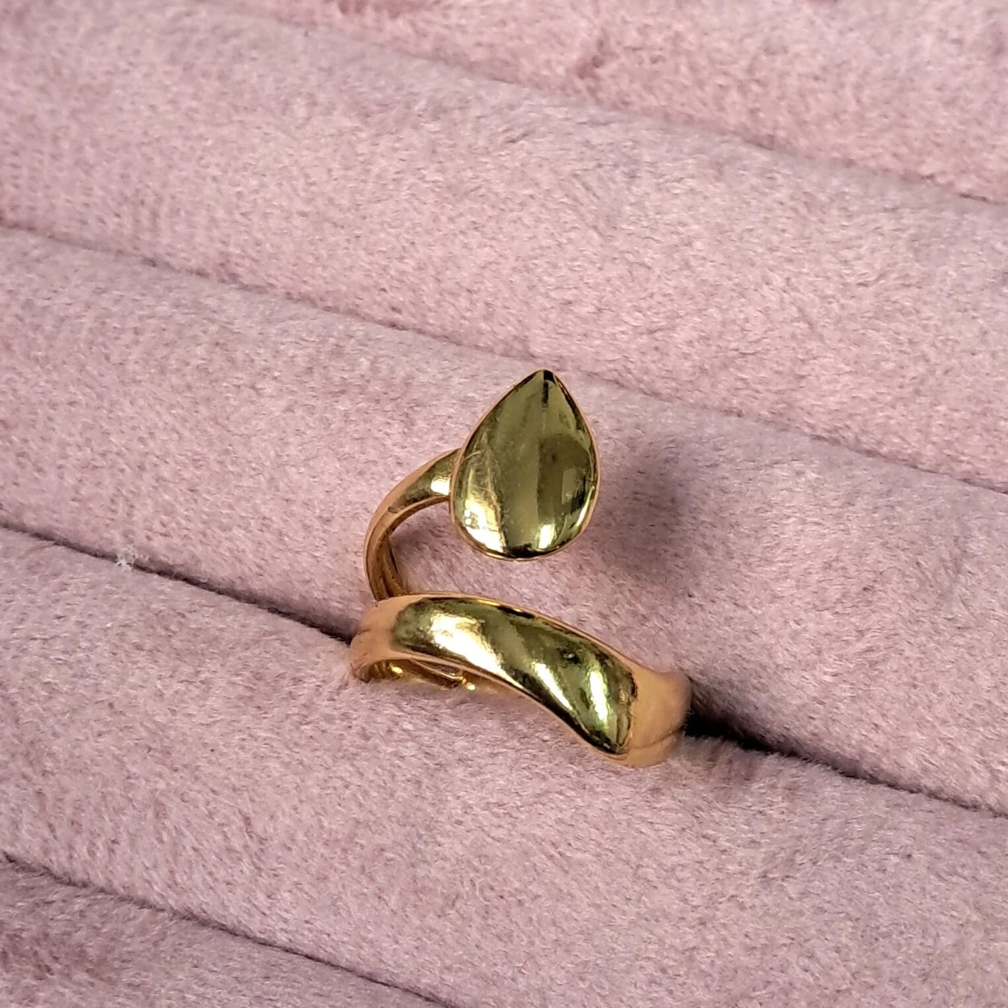 Minimal Teardrop Statement Ring