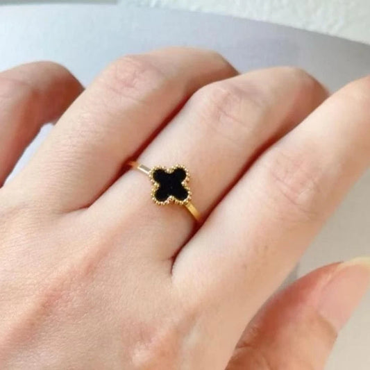 Noira Mini Clover Gold Ring