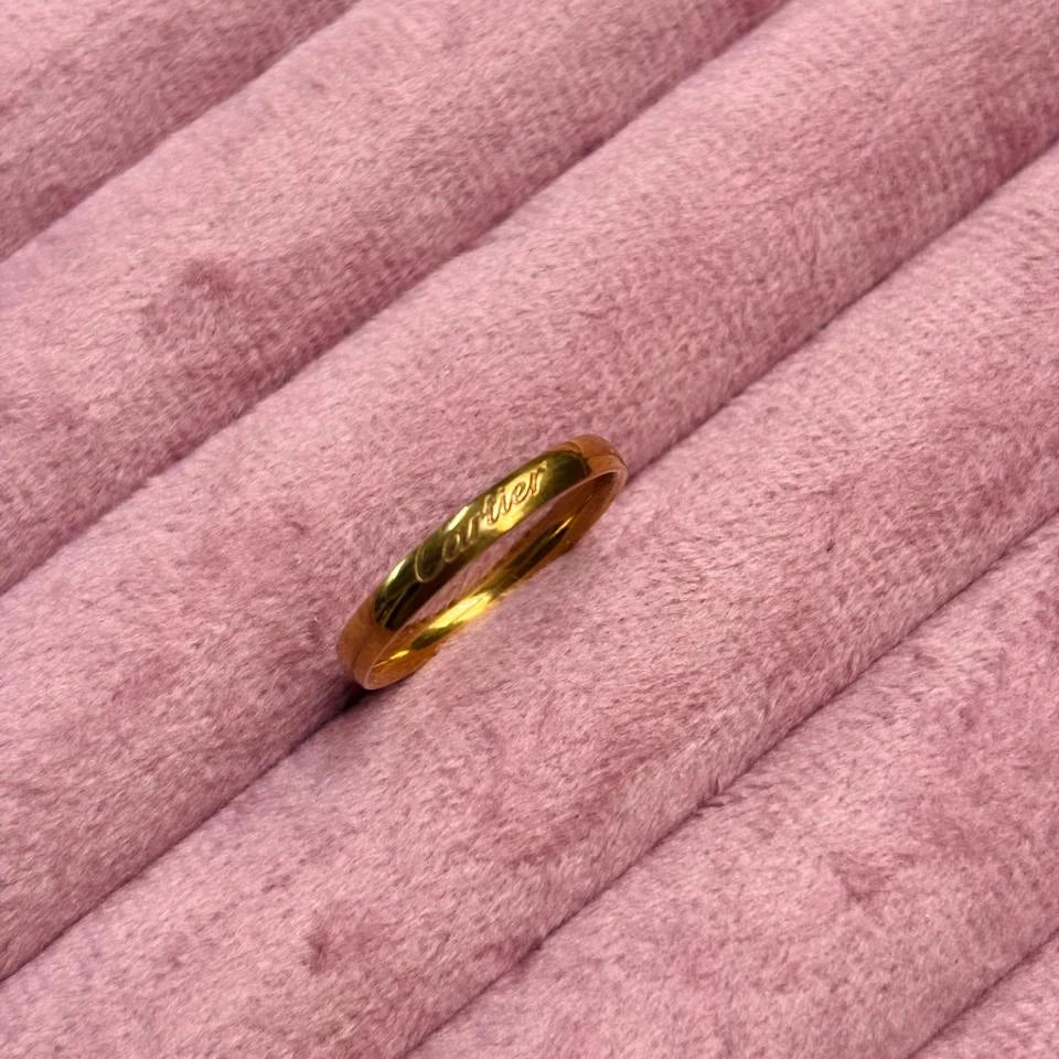 Oliver Signature Gold Ring