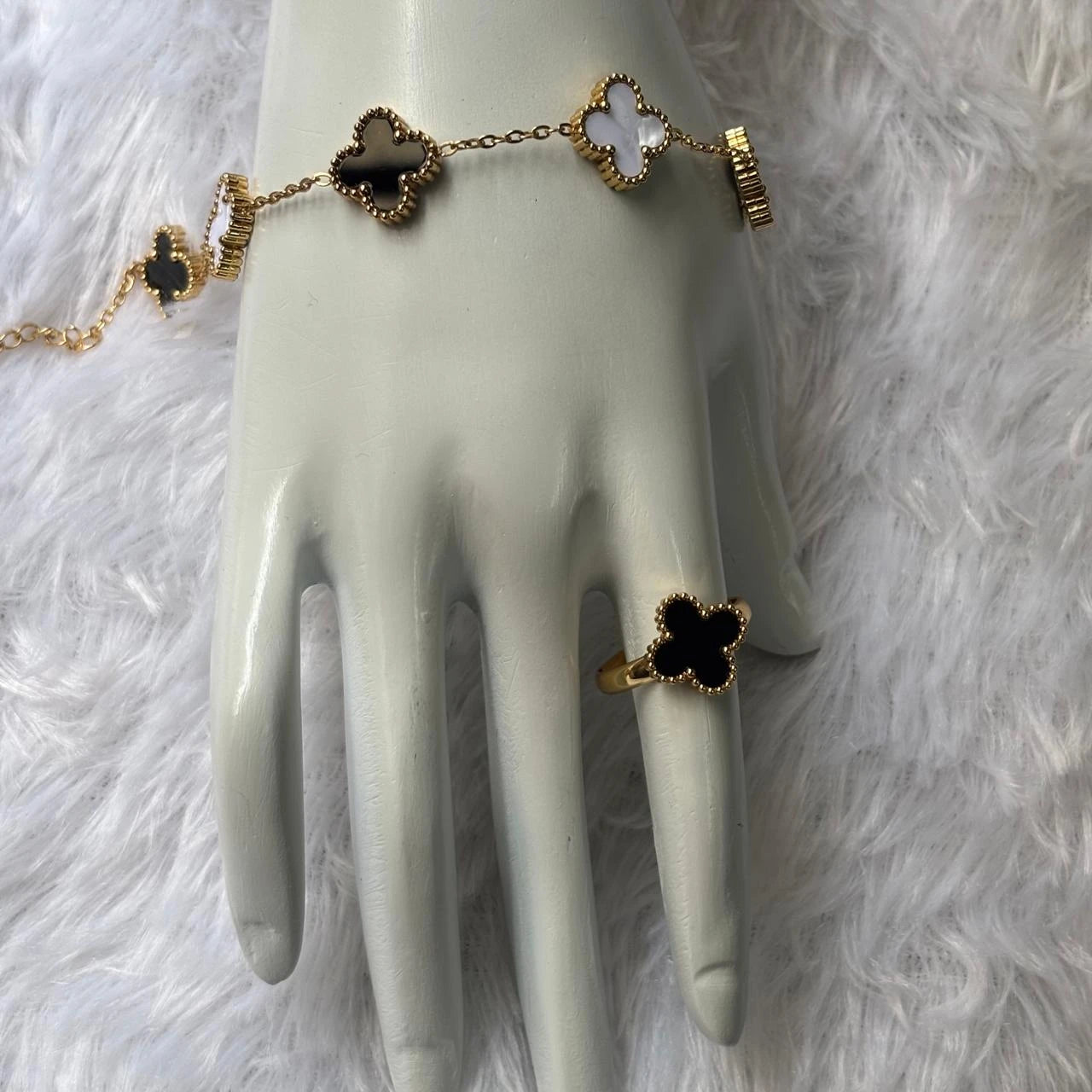 Midnight Onyx Clover Gold Necklace & Earring Set