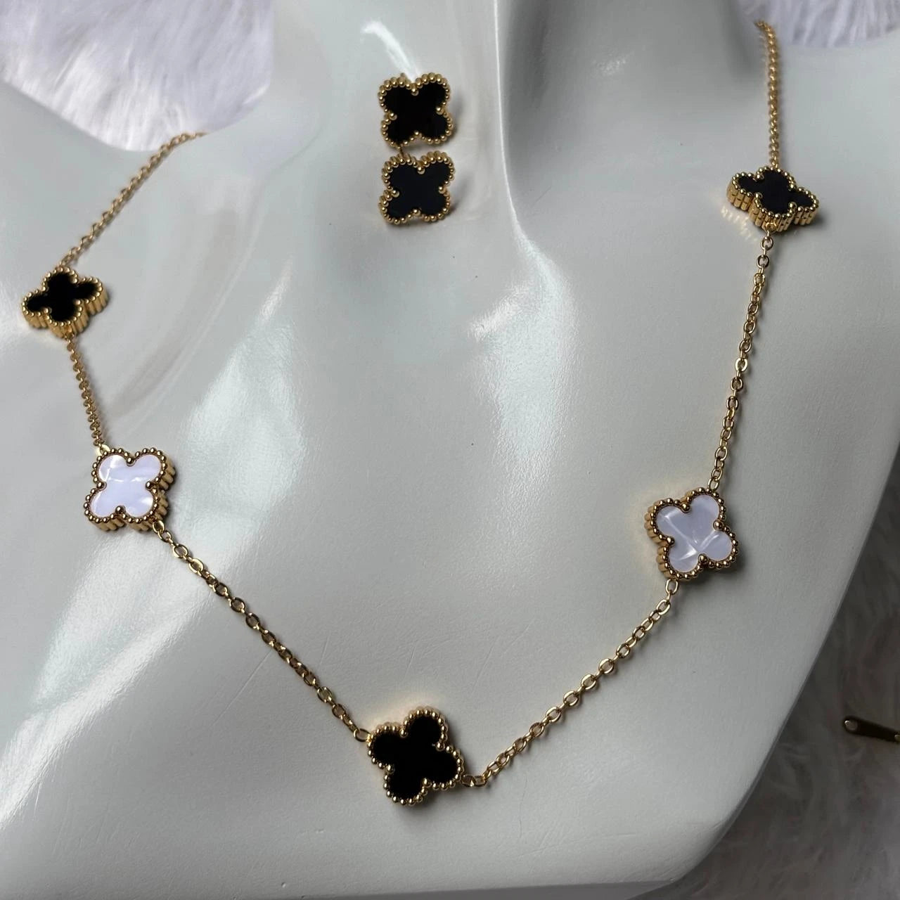Midnight Onyx Clover Gold Necklace & Earring Set