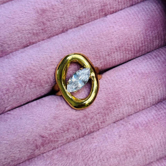 Oval Luxe Crystal Ring