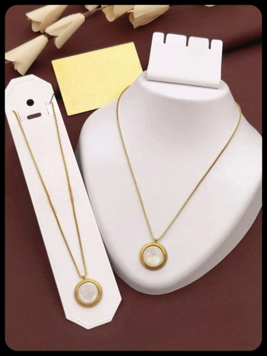Pearl Ring Pendant Necklace