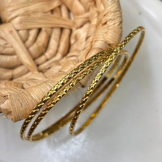 Royal Texture Gold Bangles (3SET)