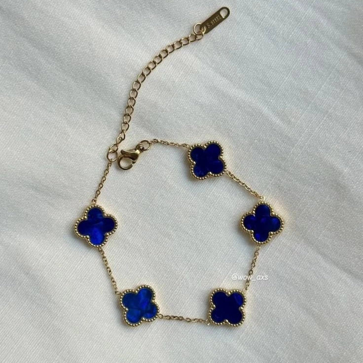 Sapphire Clover Chic Bracelet
