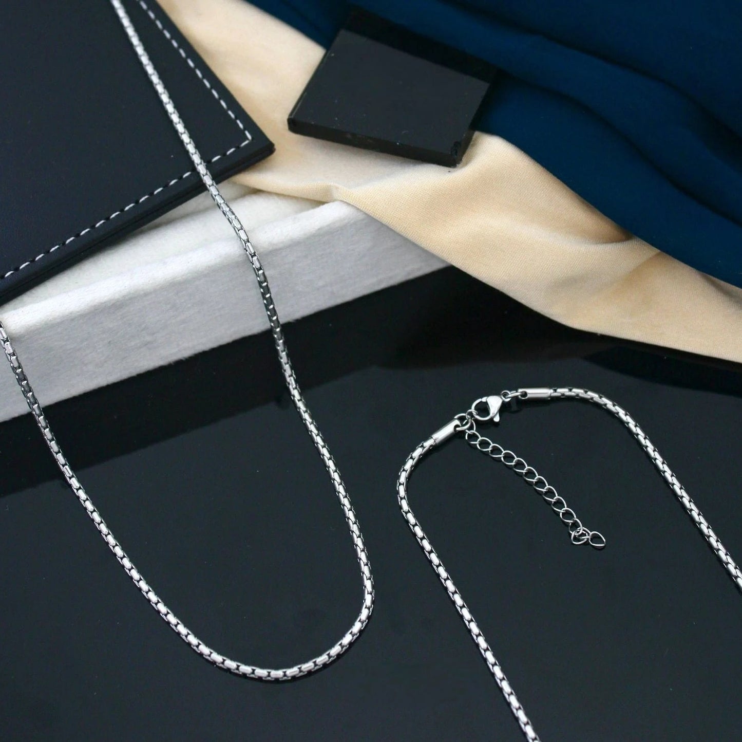 Edge Box Chain Necklace – Silver & Gold