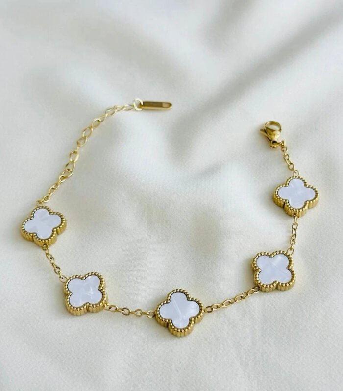 Lunara Clover Mother-of-Pearl Bracelet