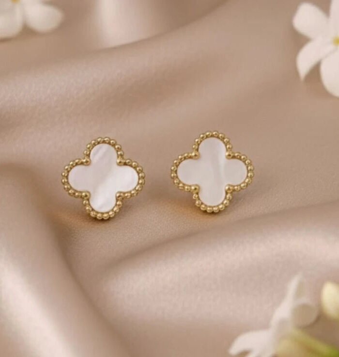 Lunaria Clover Mother-of-Pearl Stud Earrings