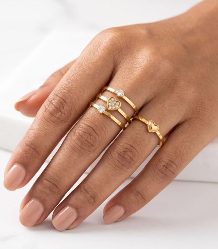 Amoura Trio Heart Gold Ring