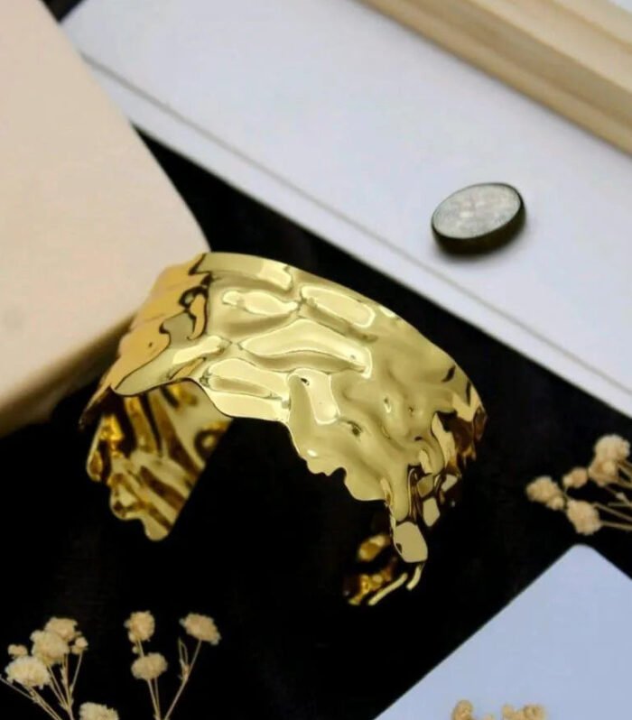 Gilded Flow Cuff kada