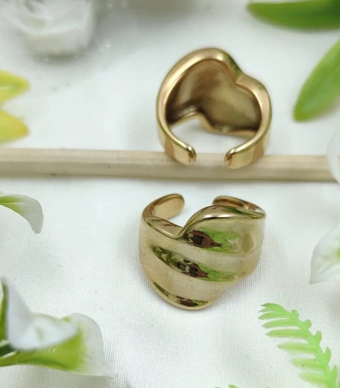 Twisted Heart Ring