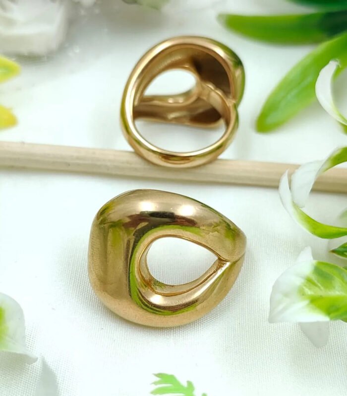 Sculpted Gold Ring