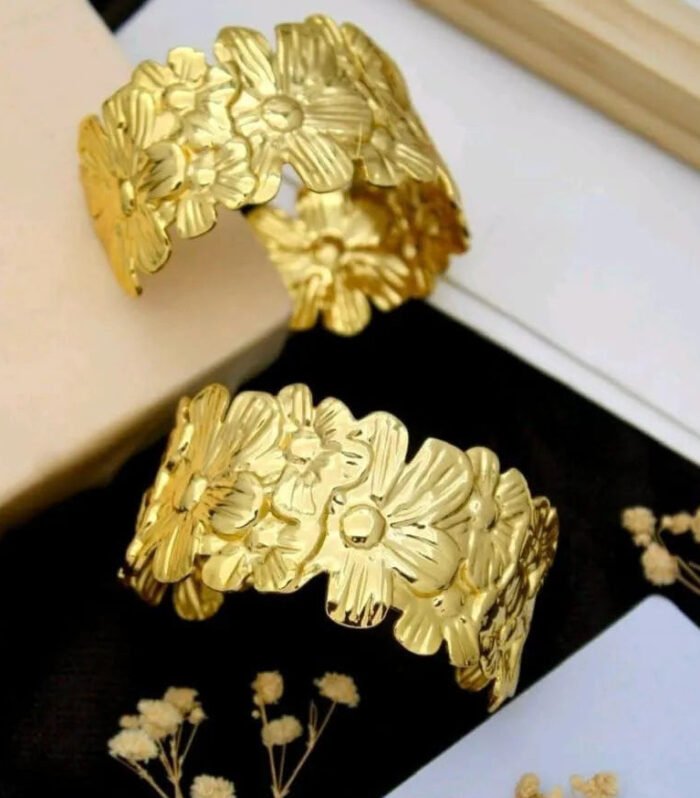 Floral Embrace Cuff kada