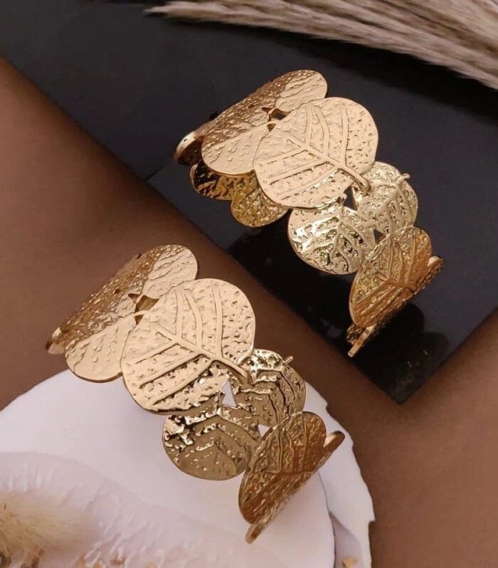 Golden Leaf Cascade Kada