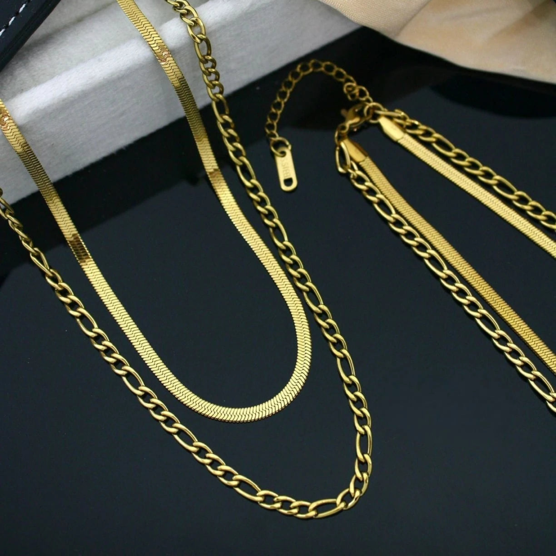 Nexora Twin Chain Necklace – Gold & Silver