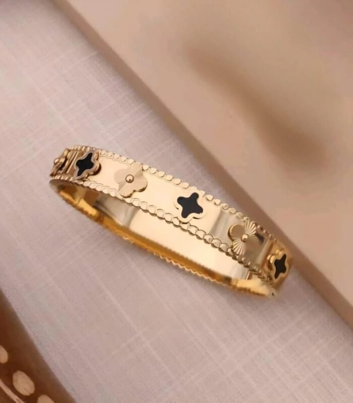 Noir Floral Gold Kada
