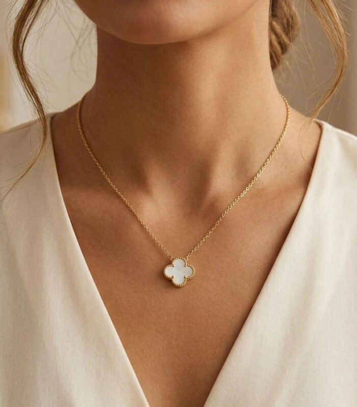 Pearl Clover Charm Necklace (Mini)