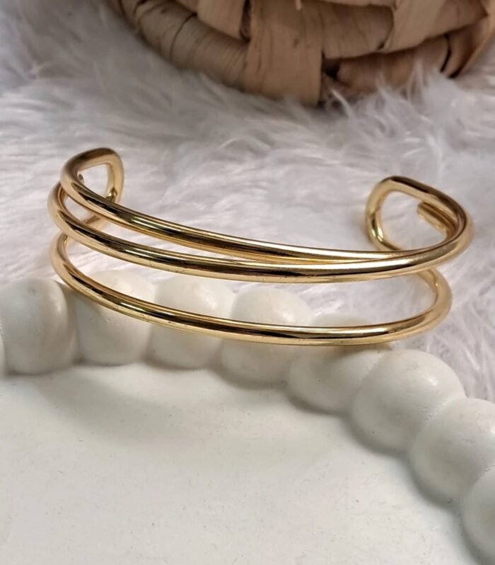 Minimal Golden Cuff Kada