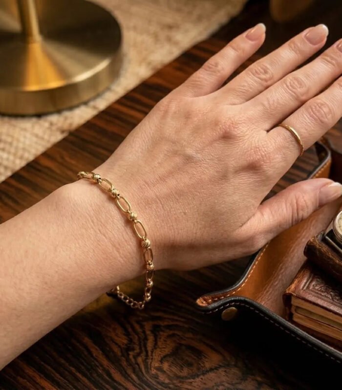 Veloura Link Bracelet