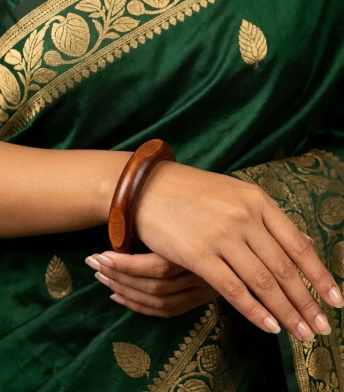 Royal Walnut Wooden Kada